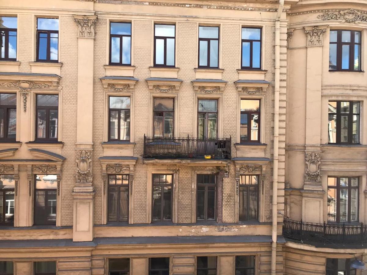 Готель Solo Na Bolshom Prospekte Санкт-Петербург Екстер'єр фото